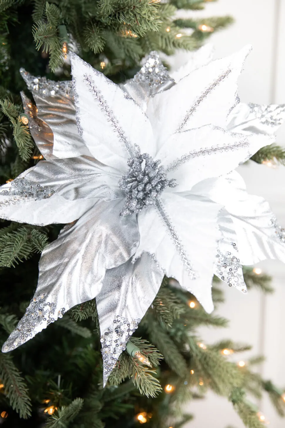 31” x 17" Silver & White Sequin Glitter Poinsettia