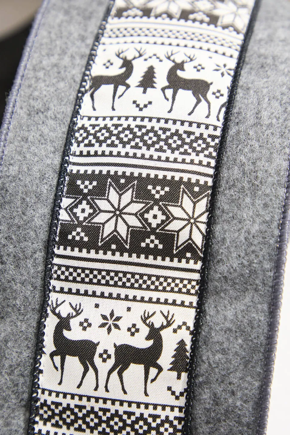 4” x 10 Yard Gray Wool Edge Scandinavian Center Stripe Ribbon