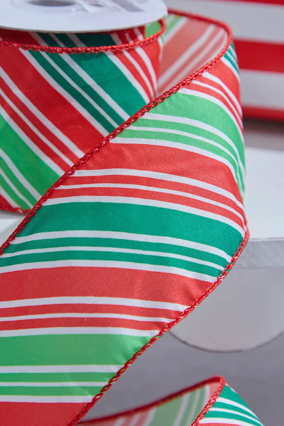 2.5" x 10 Yard Red/Green Diagonal Stripe Wired Ribbon