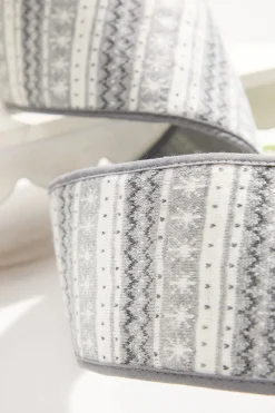 4” x 10 Yard Snowflake Knit Gray & White Ribbon