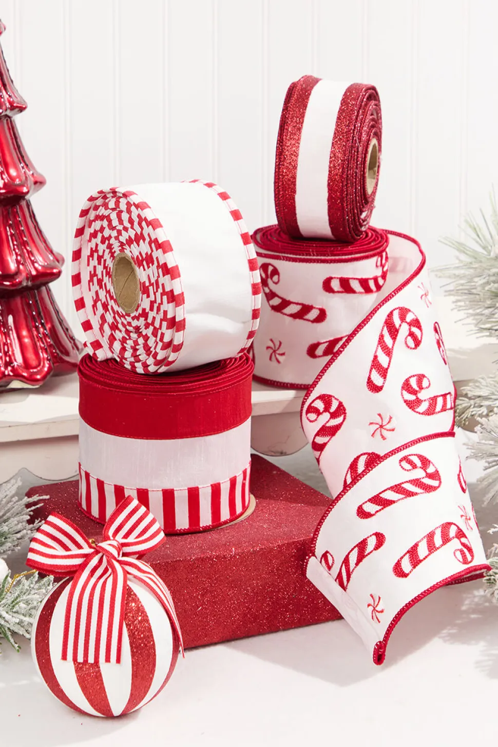 2.5" x 10 Yard White Dupioni with Red & White Piping Ribbon