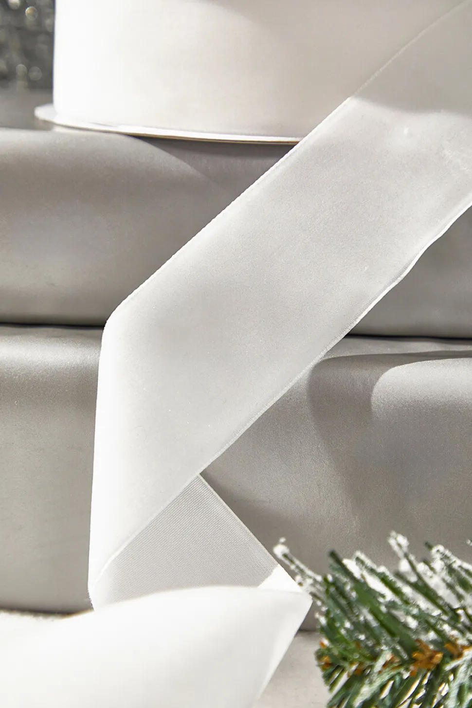 1.5" x 10 Yard White Unwired Velvet Ribbon